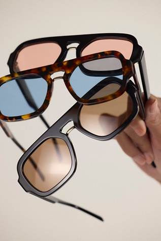 Женские солнцезащитные очки Free People Rhiannon Modern Aviator Polarized Sunglasses, цвет: Чёрный — фото 6