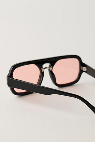 Женские солнцезащитные очки Free People Rhiannon Modern Aviator Polarized Sunglasses, цвет: Чёрный — фото 5