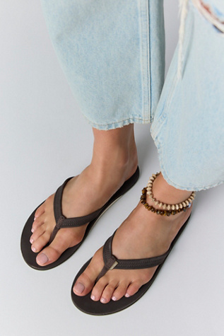 Женские сандалии hari mari Fields Flip Flops, цвет: Мокко / Мятный