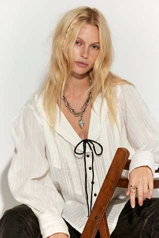 Hannah Long Sleeve Blouse