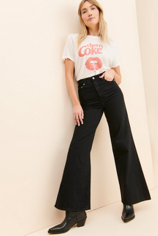 Levi's High Rise Loose Flare Jeans product page