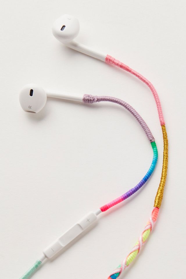 Le Pom Pom Earphones #1