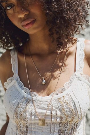 Relic Pendant Necklace