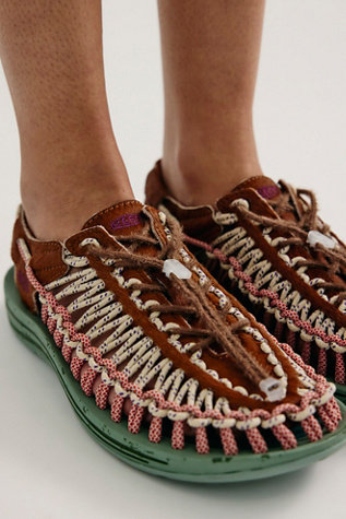 Baskets en cuir UNEEK KEEN