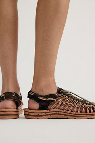 Женские кроссовки KEEN Uneek Leather, цвет: Terrain Bison — фото 3
