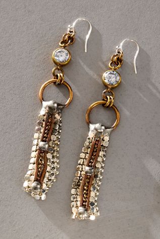 Mikal Winn Boucles d'oreilles pendantes moyennes mélangées