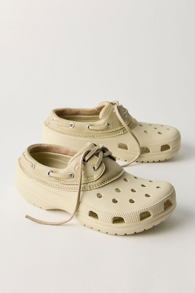 Chaussures bateau classiques Crocs #1