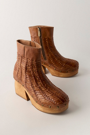 Женские ботинки Bed Stu Juna Woven Clog, цвет: Рыжевато-коричневый — фото 2