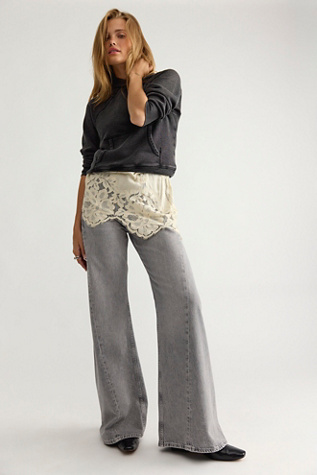 MOTHER The Lemon Twist Sneak Jeans