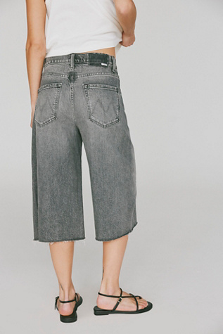 Женские шорты MOTHER The Whole Lot Zip Twist Fray, цвет: Bait And Switch — фото 2