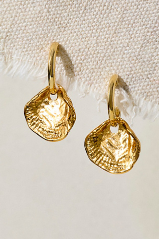 FP x Paja Nila Earrings by Pajarolimon at Free People in Gold
