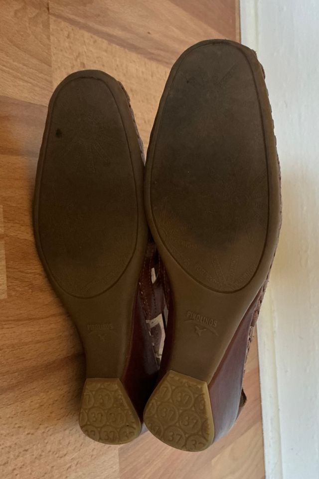 Cut-out Brown Ankle Booty Sandals Selected by Picky Jane #3