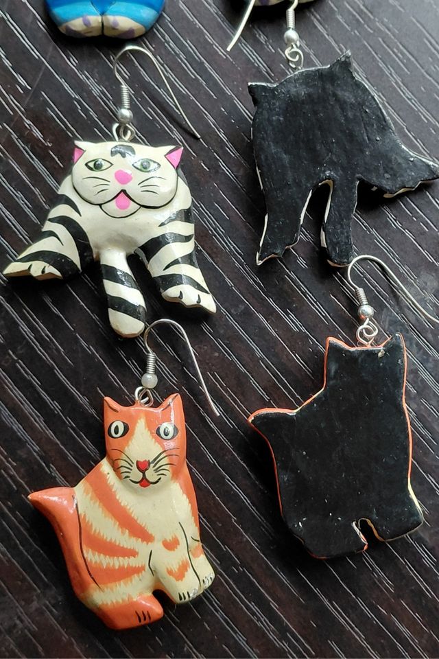 Vintage Carved Cat Earrings Set Selected by Garbage Soup #2