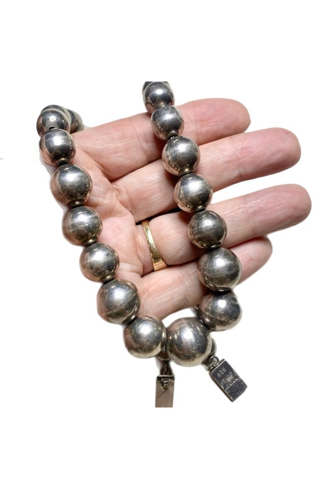 Vintage 1970s Sterling Silver Graduated Pearl Necklace Selected by Lux Revival #2