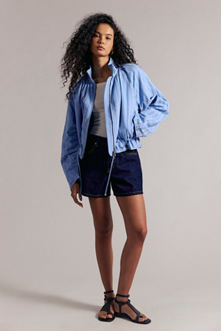 Женская куртка Free People Devon Striped Balloon Funnel-Neck, цвет: Синий — фото 3