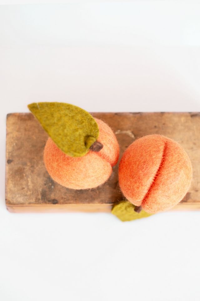 MODERNBEAST Doggy Peach #3