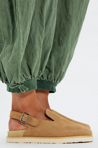 GOOD NEWS Frank Mules at Free People in Sand, Size: EU 37