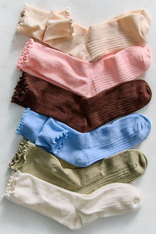 Pointelle Ru Socks