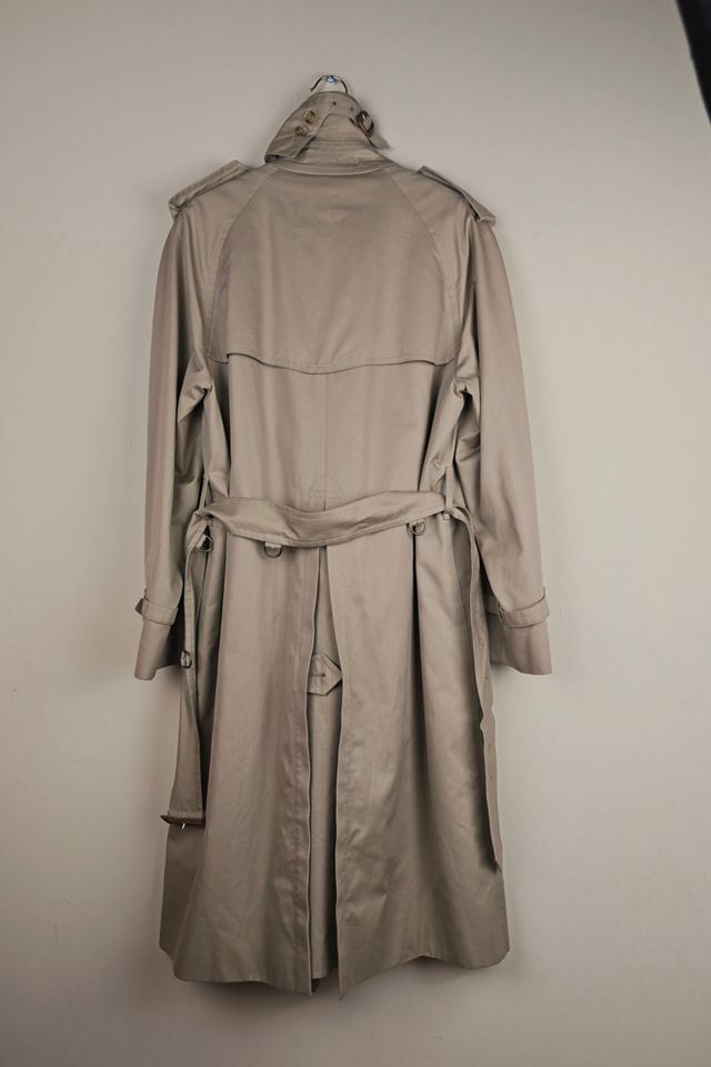 Vintage Fall/Winter 2004 Runway Burberry Trench Coat Selected By The Igala NYC #3