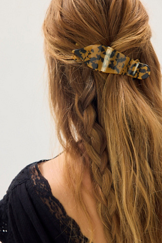 Jetsetter Flat Claw at Free People in Tort