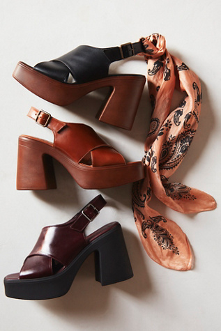 Zoe Crisscross Platforms by Free People in Brown, Size: EU 37.5