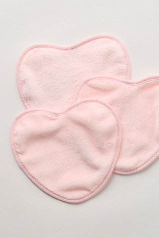 Sugarluv Reusable Makeup Removing Towels at Free People in Pink