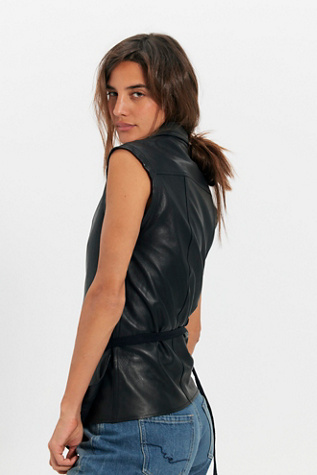 Женский топ Nicholas K Sleeveless Leather Roux Top, цвет: Чёрный — фото 3
