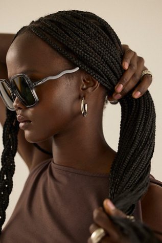 Женские солнцезащитные очки Free People Lucia Square Sunglasses, цвет: Чёрный — фото 2