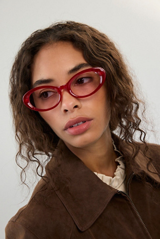 Mae Oval Sunglasses at Free People in Cherry Cordial