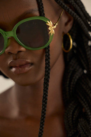 Ines Round Sunglasses by Free People in Green