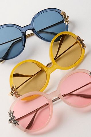 Ines Round Sunglasses by Free People in Blue