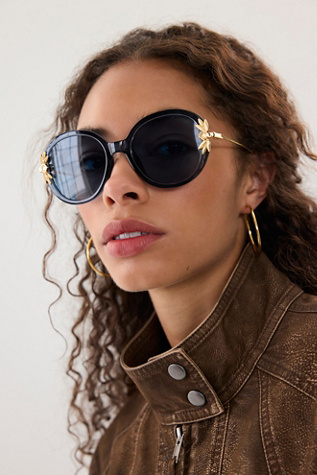 Ines Round Sunglasses at Free People in Ocean Crush