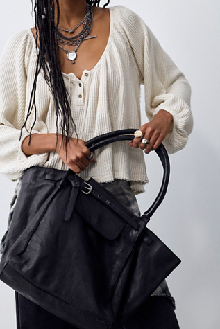 Женская сумка Free People Milan Leather Tote, цвет: Чёрный