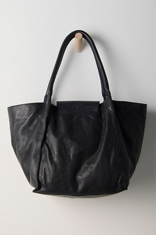 Женская сумка Free People Milan Leather Tote, цвет: Чёрный — фото 3