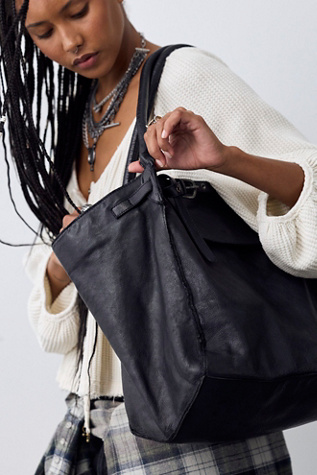 Женская сумка Free People Milan Leather Tote, цвет: Чёрный — фото 6