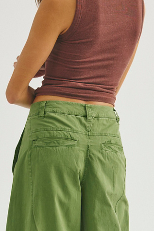 Женские брюки We The Free Stand Up Barrel Chino, цвет: Зелёный — фото 4