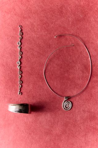 Takara Spiral Collar Necklace