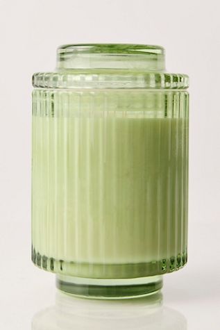 La Jolie Muse 11 oz Amélie Candle