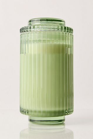 La Jolie Muse 19 oz Amélie Candle