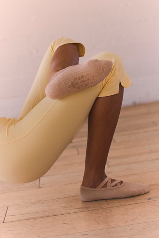 No Show Pilates Grip Socks