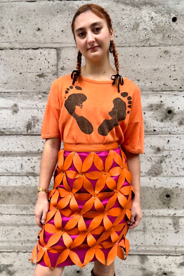Vintage Orange Footprint Tee Shirt Selected by Nomad Vintage #3