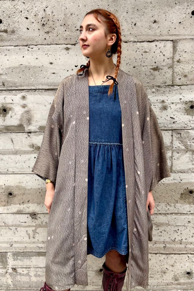 Mid-Century Vintage Silk Grey Print Kimono Selected by Nomad Vintage #3