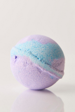 Musee Surprise Bath Bomb