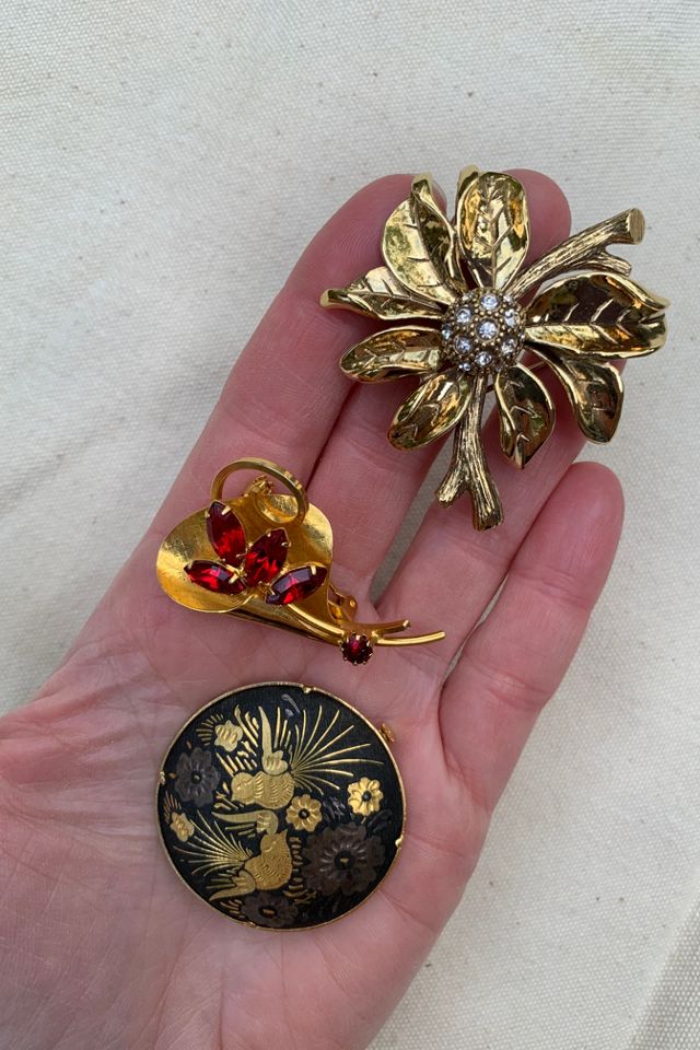 Vintage Heritage Pin Brooch Collection Selected by SharpLilTeeth #1