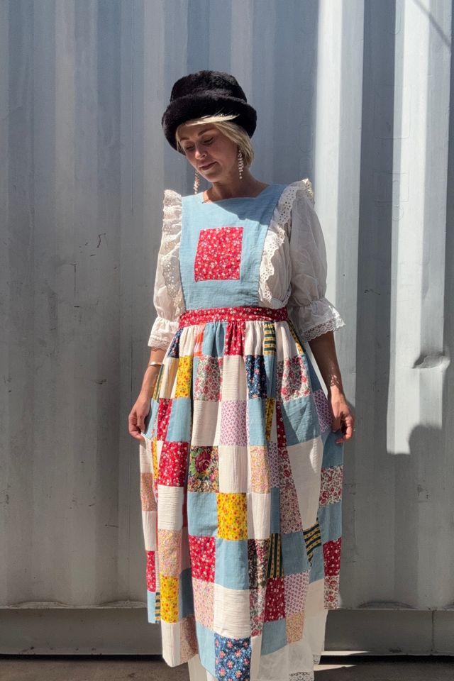 Vintage 1960s Pinafore Apron Selected by Kikos Kloset #1