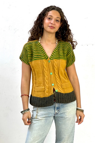 Vintage Hand Knit Sweet Sweater Selected by Anna Corinna