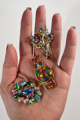 Женские броши Marmalade Set of Multicolor 60s Jeweled Rhinestone Selected, цвет: Разноцветный — фото 3