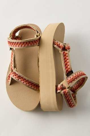 Teva Flatform Universal Crochet Sandals