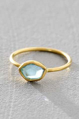 Pippa Small 18kt Gold Signature Aquamarine Cup Ring