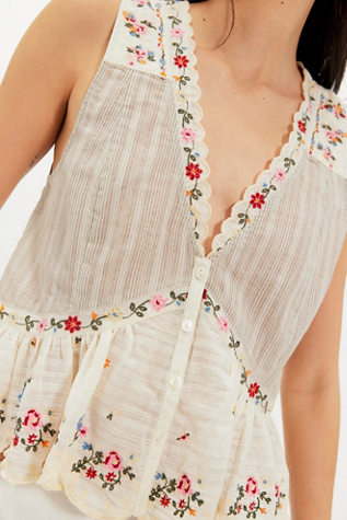 Ellis Embroidered Blouse - thumbnail 3